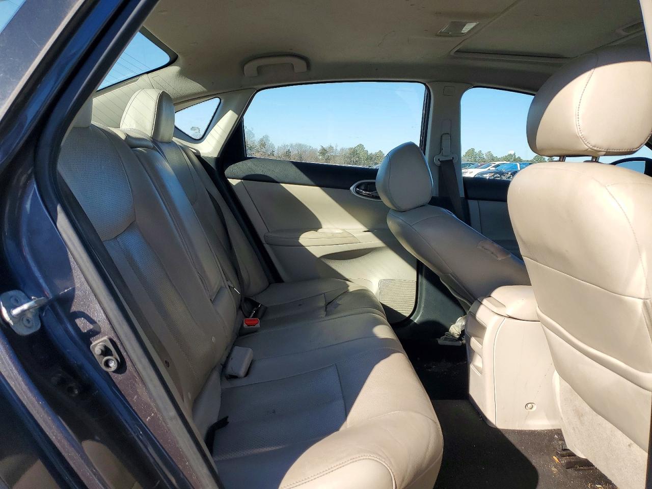 2015 NISSAN SENTRA SL photo 10