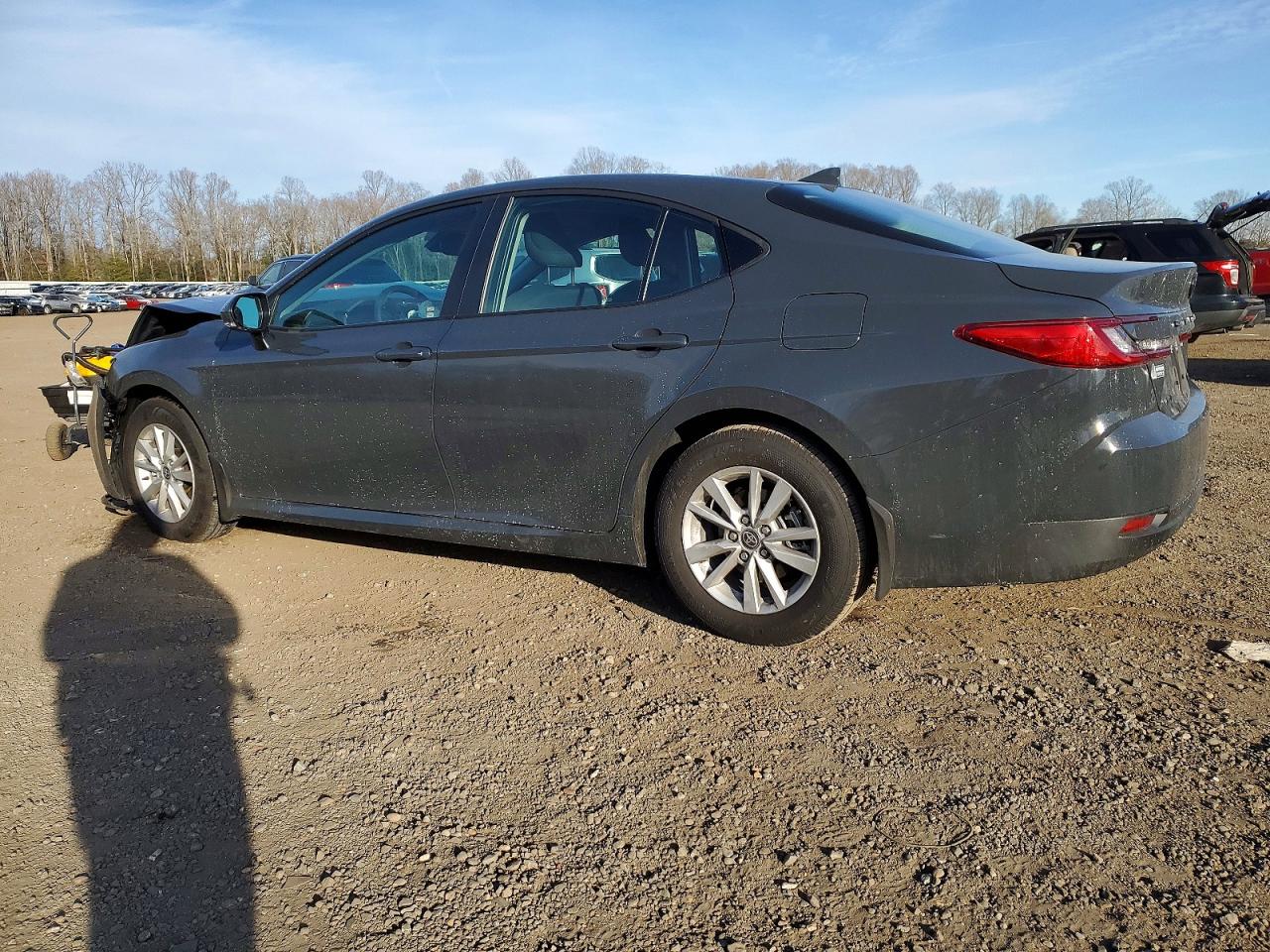 2025 TOYOTA CAMRY photo 2