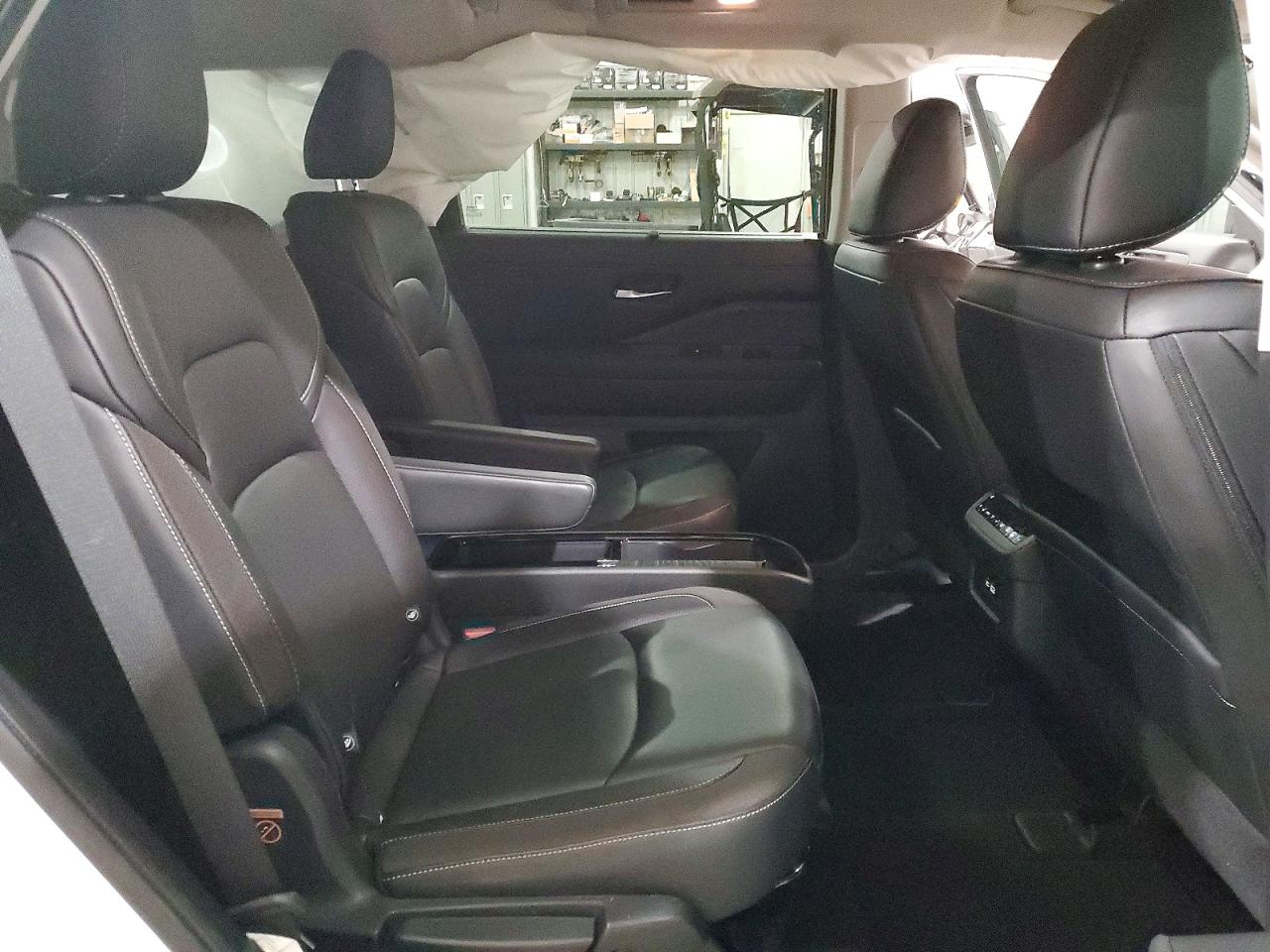 2023 NISSAN PATHFINDER SL photo 11