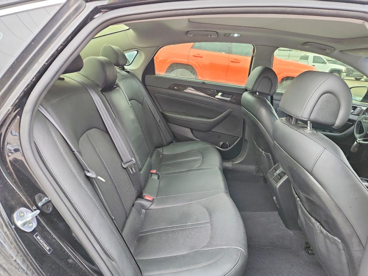2015 HYUNDAI SONATA SPORT photo 19