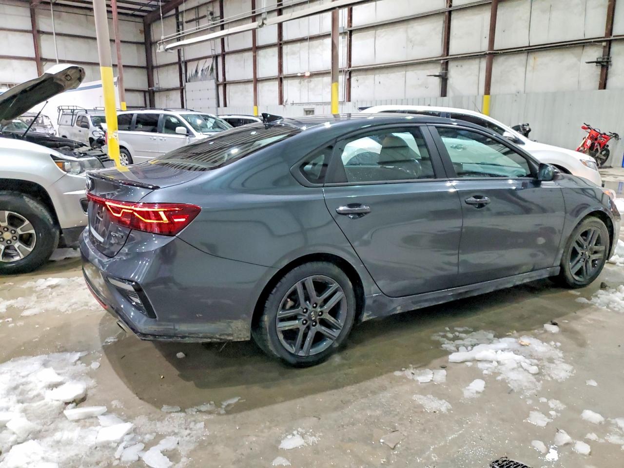2021 KIA FORTE GT LINE photo 5