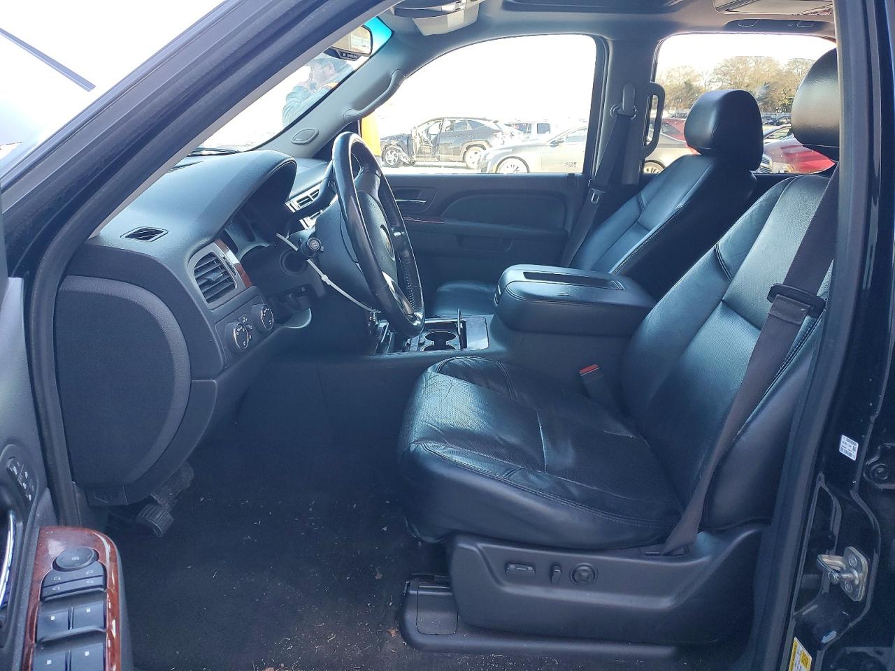 2013 CHEVROLET TAHOE K1500 LTZ photo 7