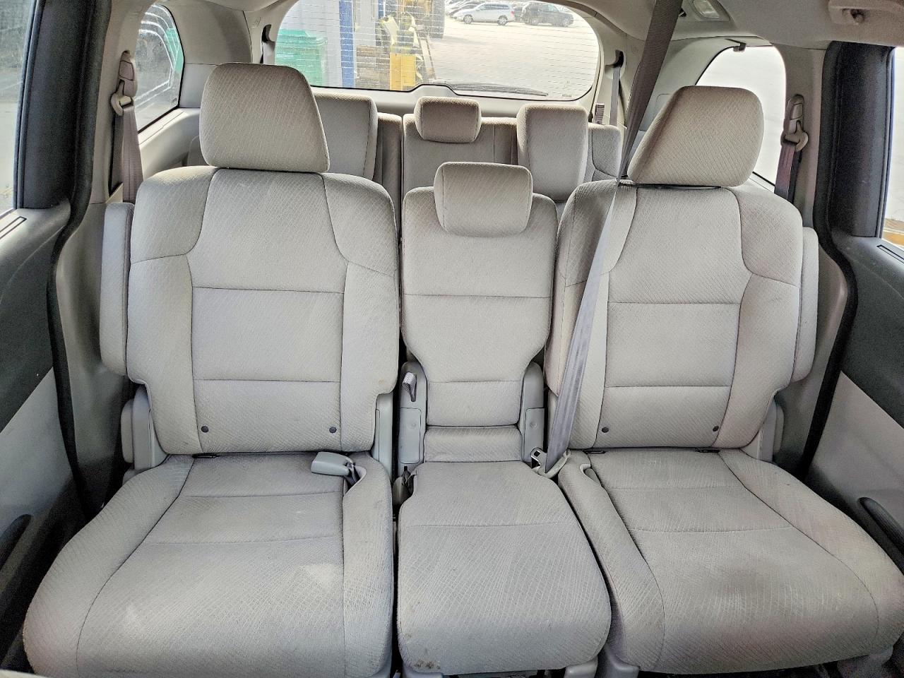 2016 HONDA ODYSSEY SE photo 19