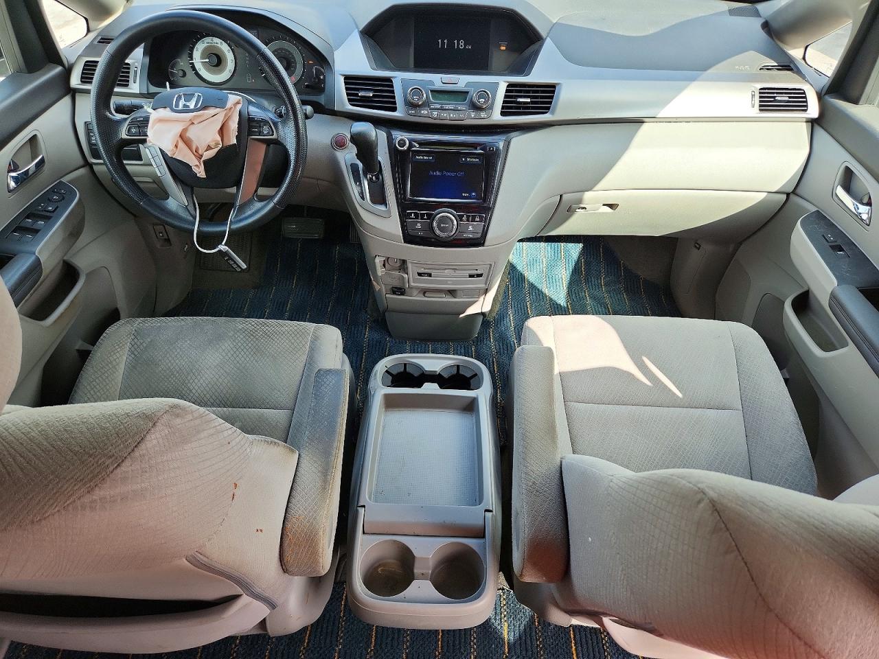 2016 HONDA ODYSSEY SE photo 15