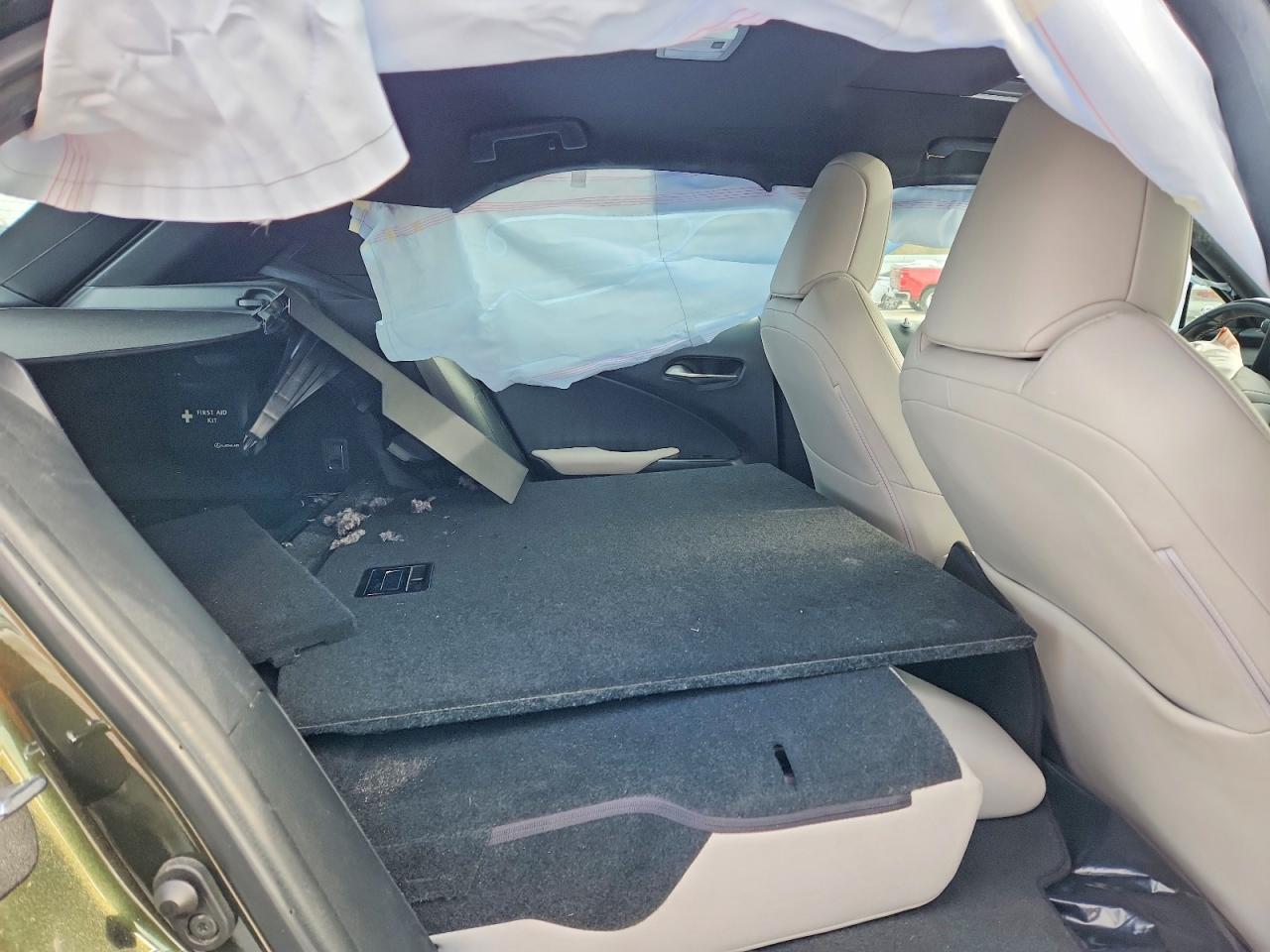 2020 LEXUS UX 250H photo 10