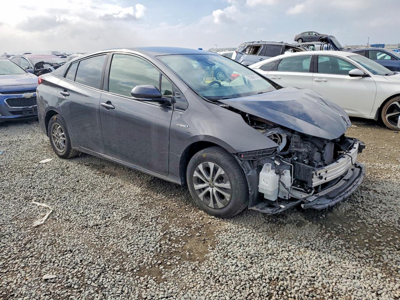 2019 TOYOTA PRIUS photo 4