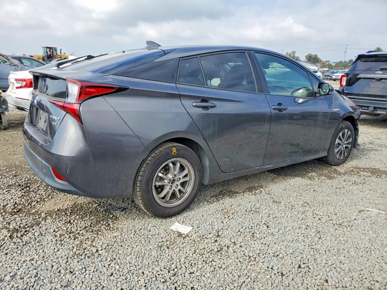 2019 TOYOTA PRIUS photo 3