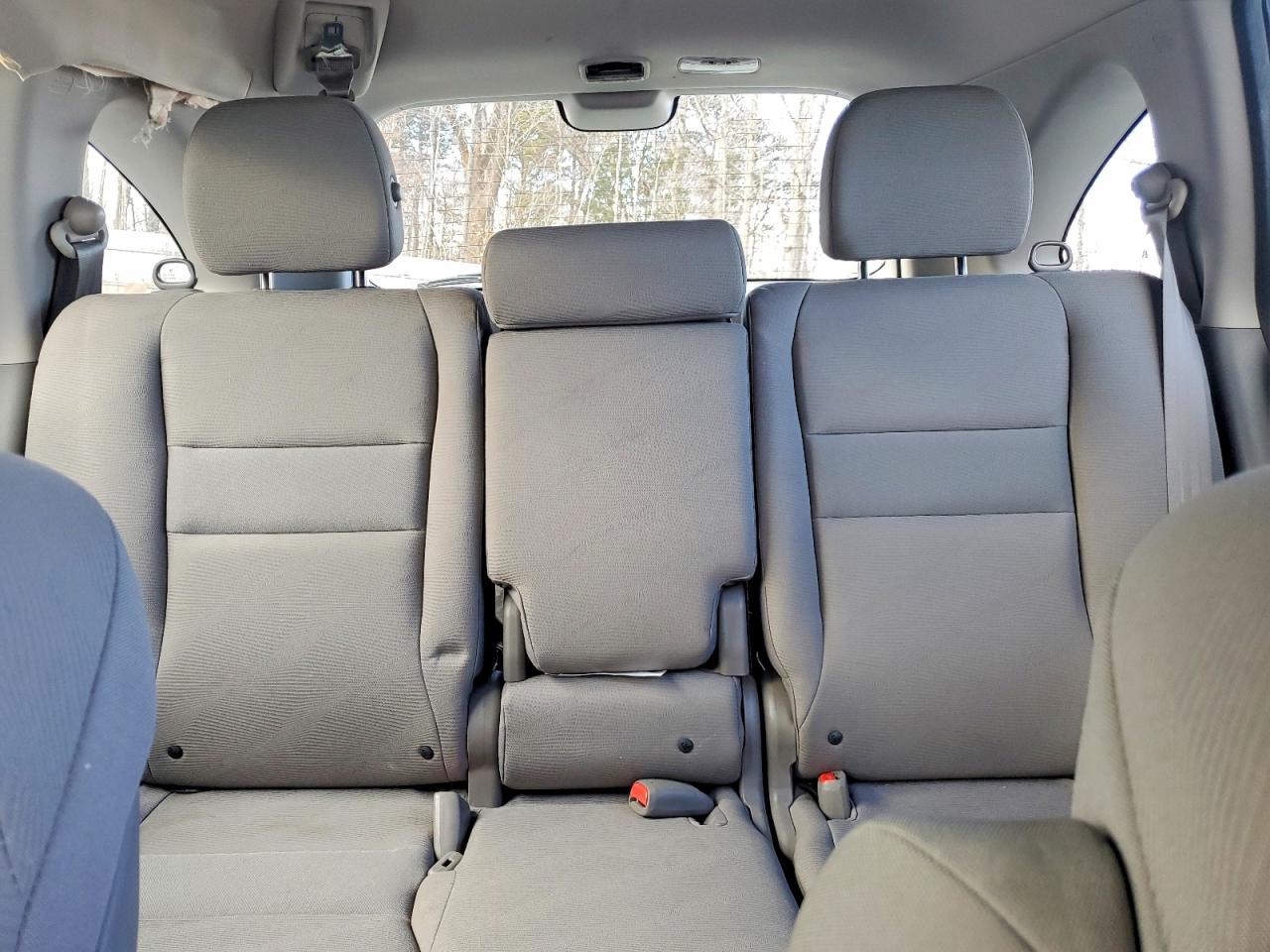 2010 HONDA CR-V LX photo 28