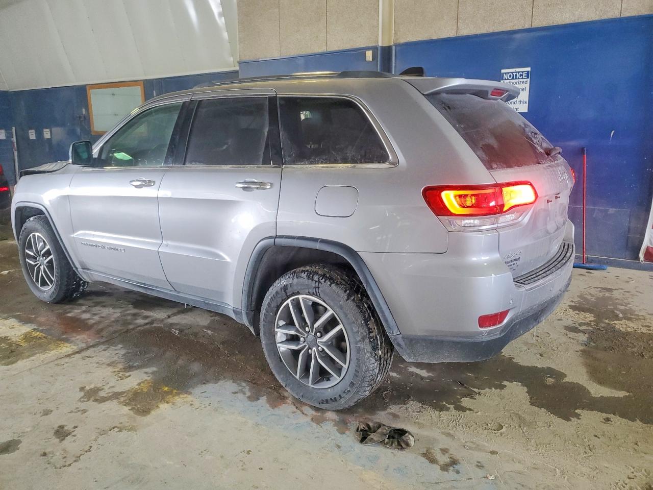 2020 JEEP GRAND CHEROKEE LIMITED photo 3