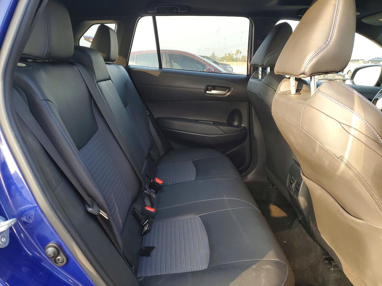 2024 TOYOTA COROLLA CROSS SE photo 11