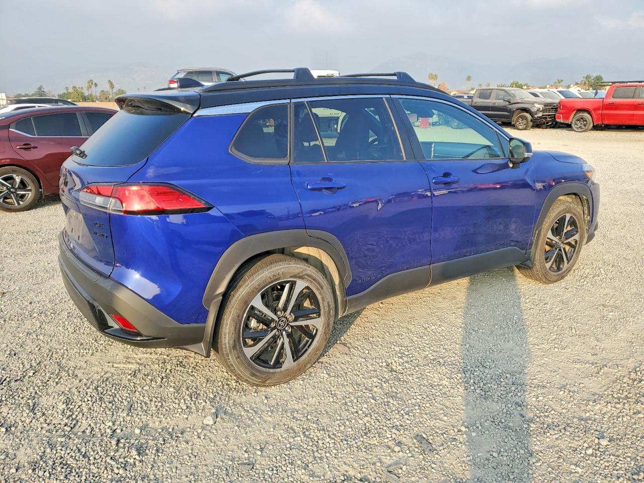 2024 TOYOTA COROLLA CROSS SE photo 3