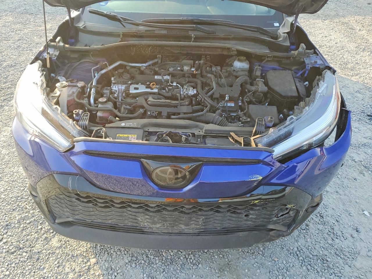 2024 TOYOTA COROLLA CROSS SE photo 12