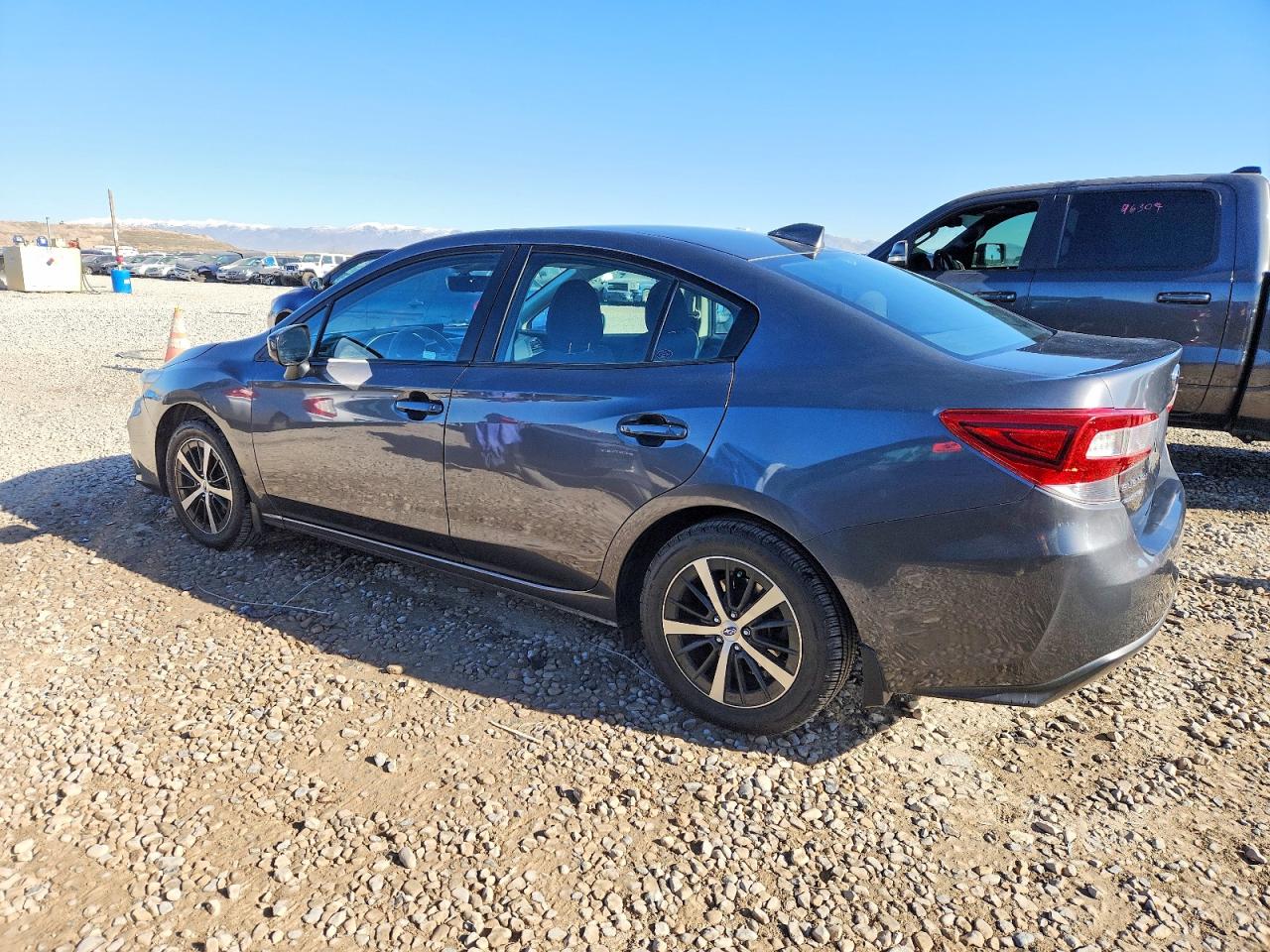 2019 SUBARU IMPREZA PREMIUM photo 2