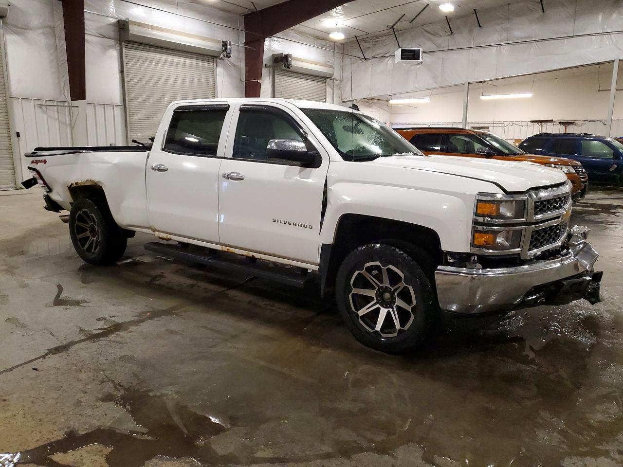 2014 CHEVROLET SILVERADO K1500 photo 4