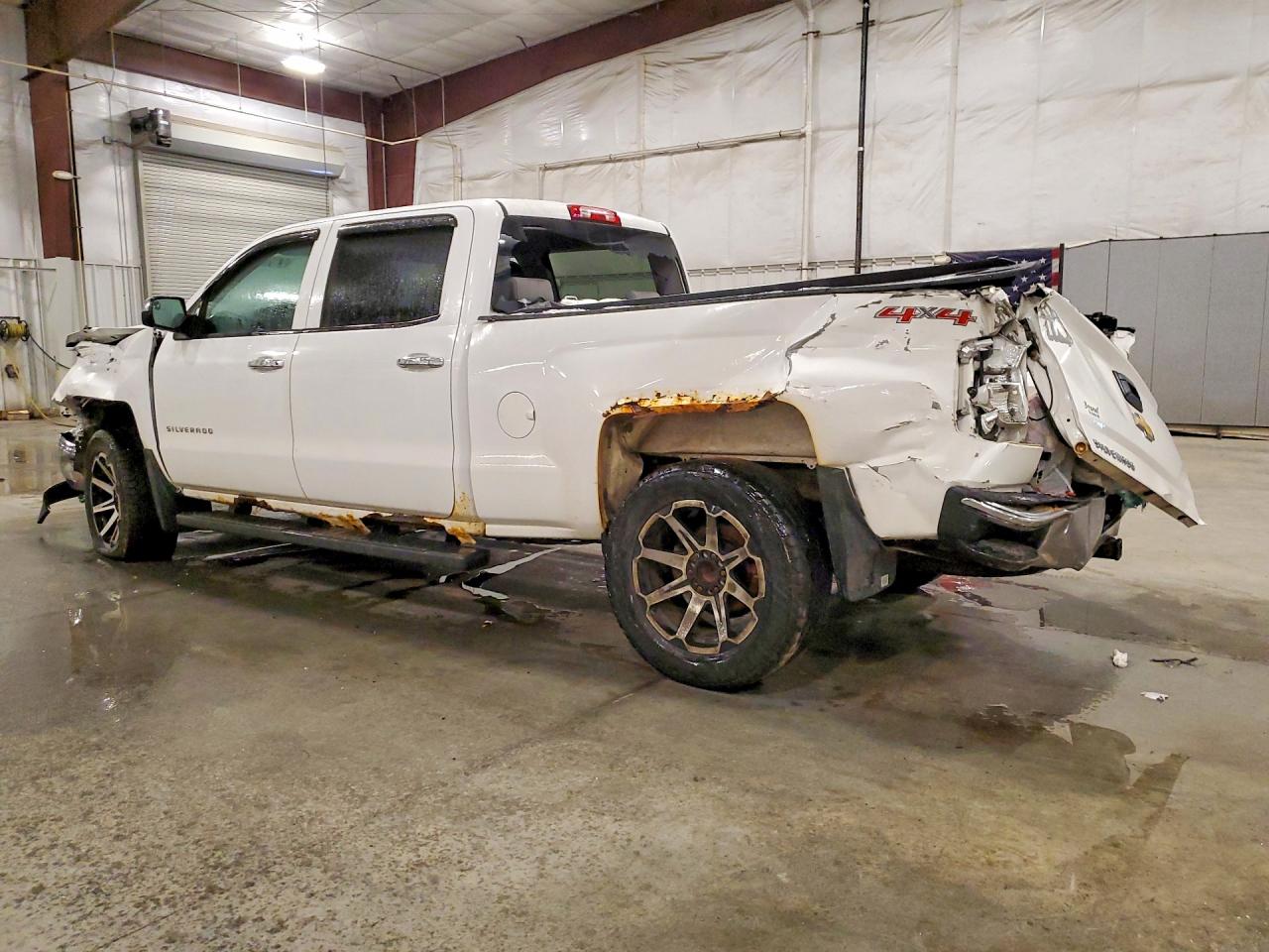 2014 CHEVROLET SILVERADO K1500 photo 2