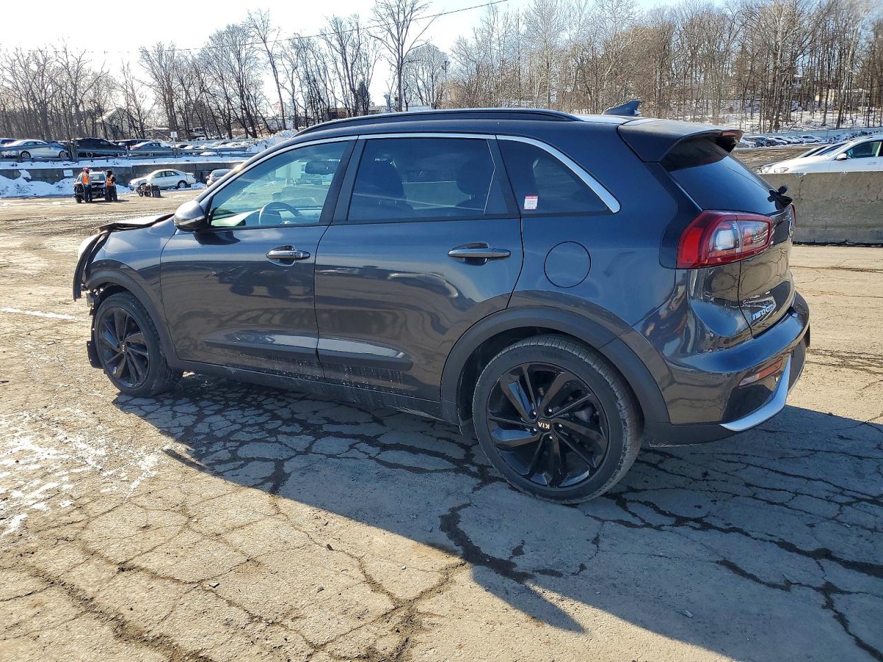 2018 KIA NIRO EX photo 2