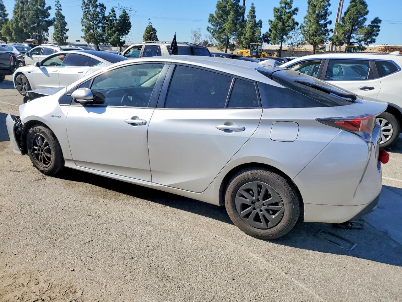 2016 TOYOTA PRIUS photo 2