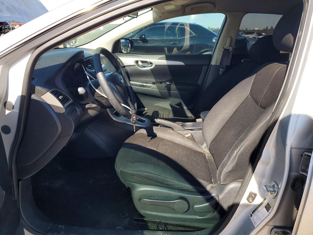 2014 NISSAN SENTRA S photo 7