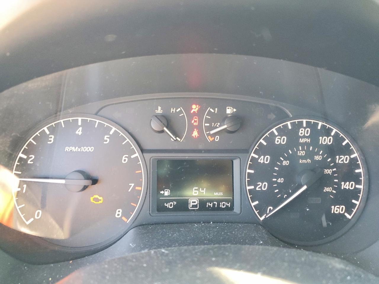 2014 NISSAN SENTRA S photo 9