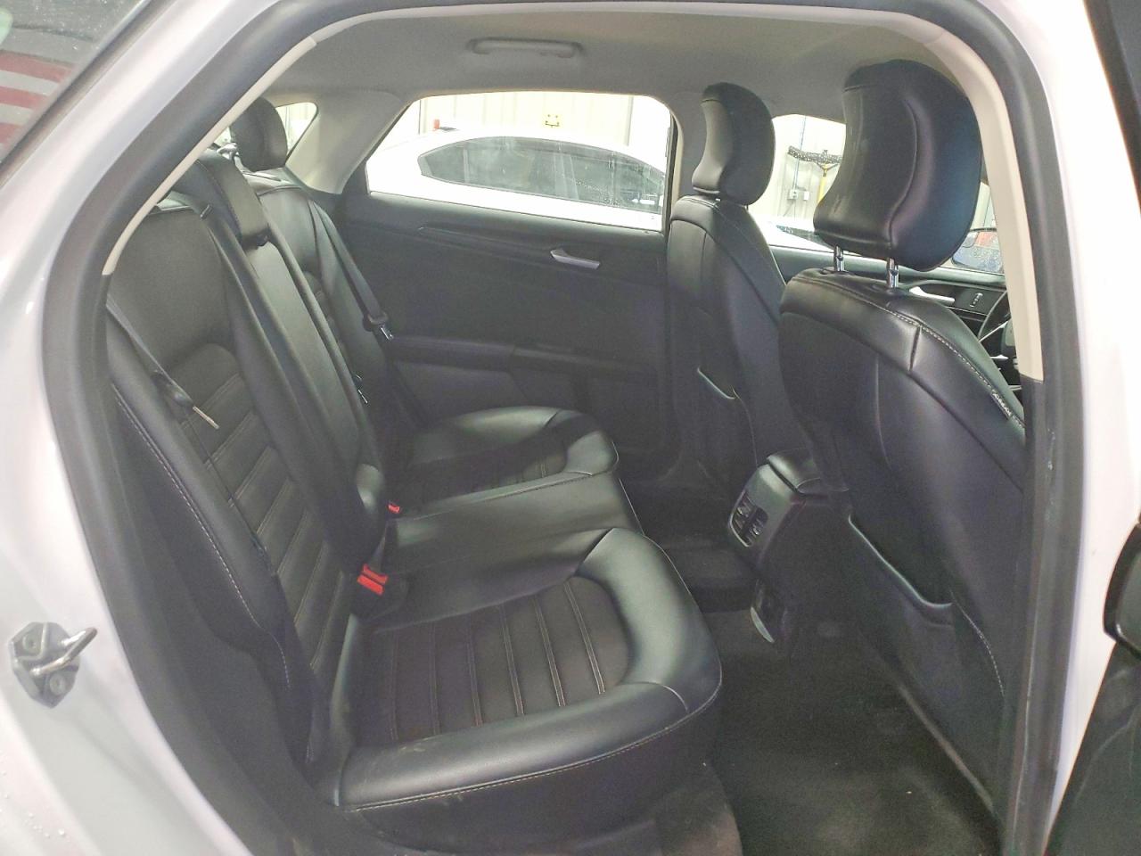 2018 FORD FUSION SE photo 19