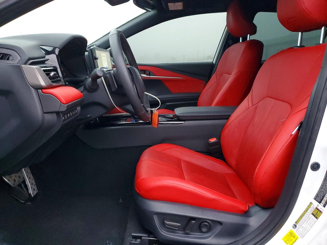 2025 TOYOTA CAMRY XSE photo 7