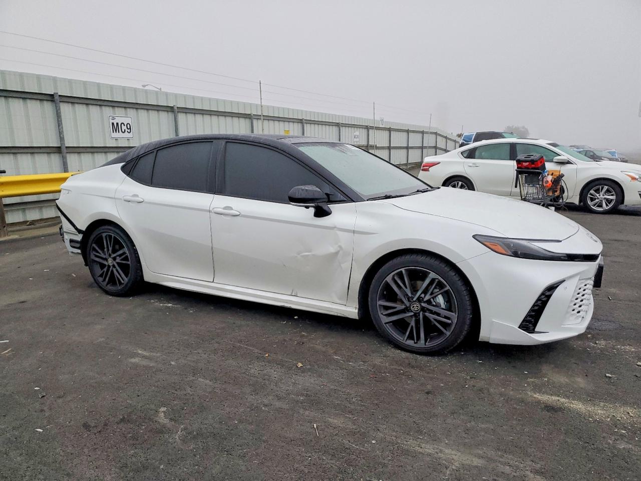 2025 TOYOTA CAMRY XSE photo 4