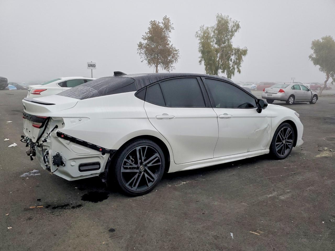 2025 TOYOTA CAMRY XSE photo 3