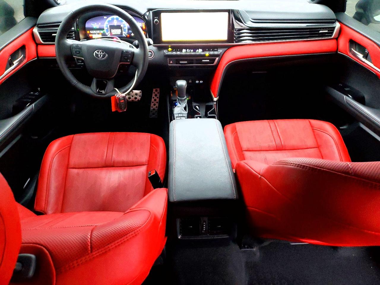 2025 TOYOTA CAMRY XSE photo 8