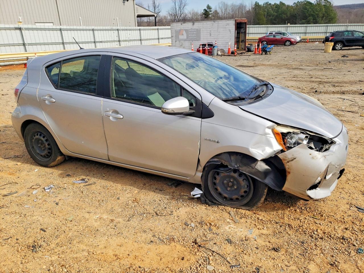 2013 TOYOTA PRIUS C photo 7
