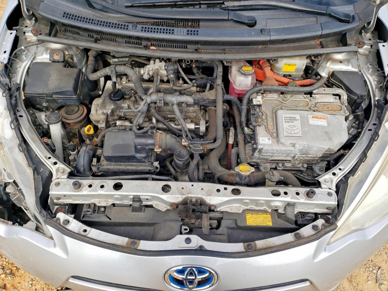 2013 TOYOTA PRIUS C photo 23