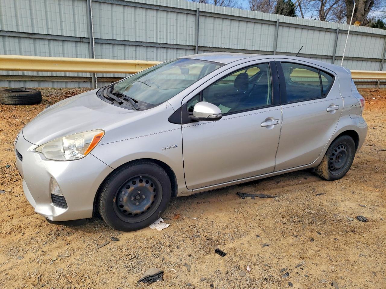 2013 TOYOTA PRIUS C