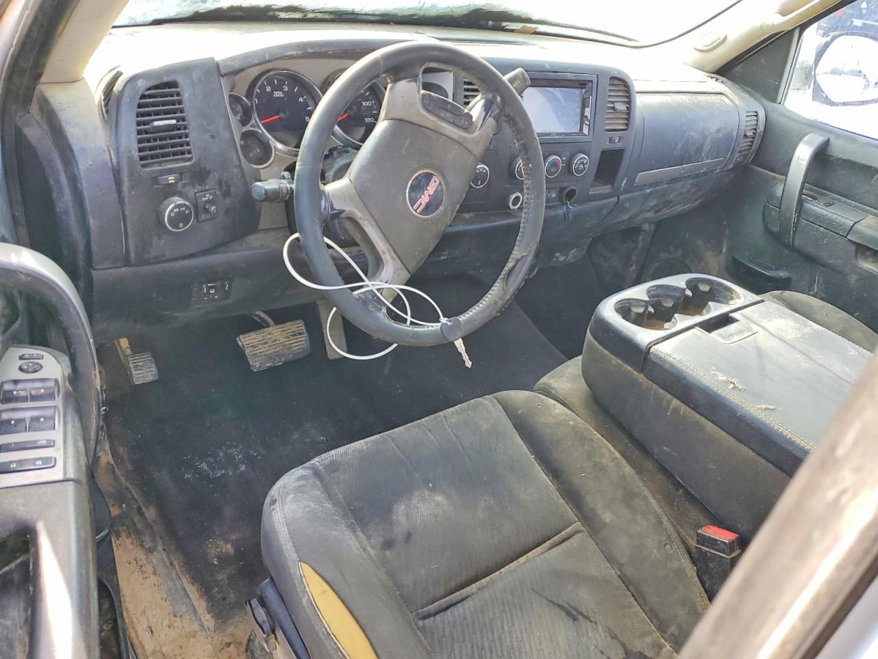 2012 GMC SIERRA K2500 SLE photo 22