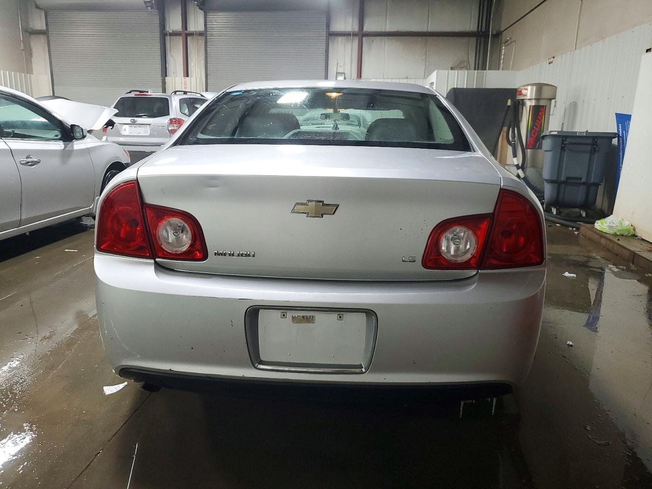 2009 CHEVROLET MALIBU LS photo 6
