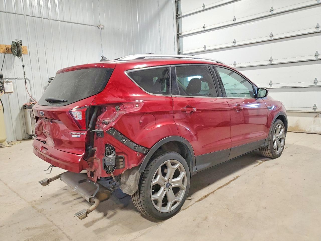 2019 FORD ESCAPE TITANIUM photo 3