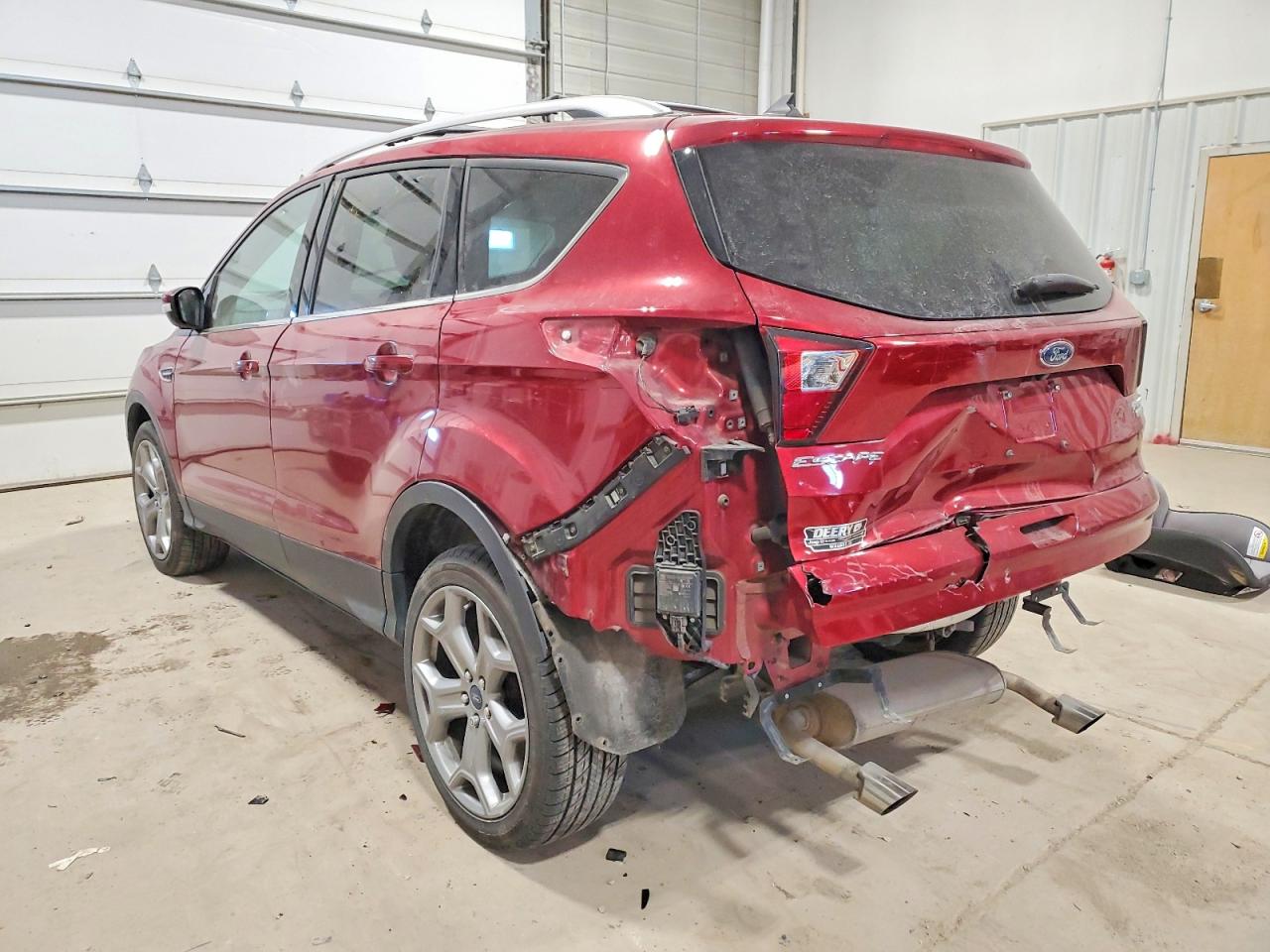 2019 FORD ESCAPE TITANIUM photo 2