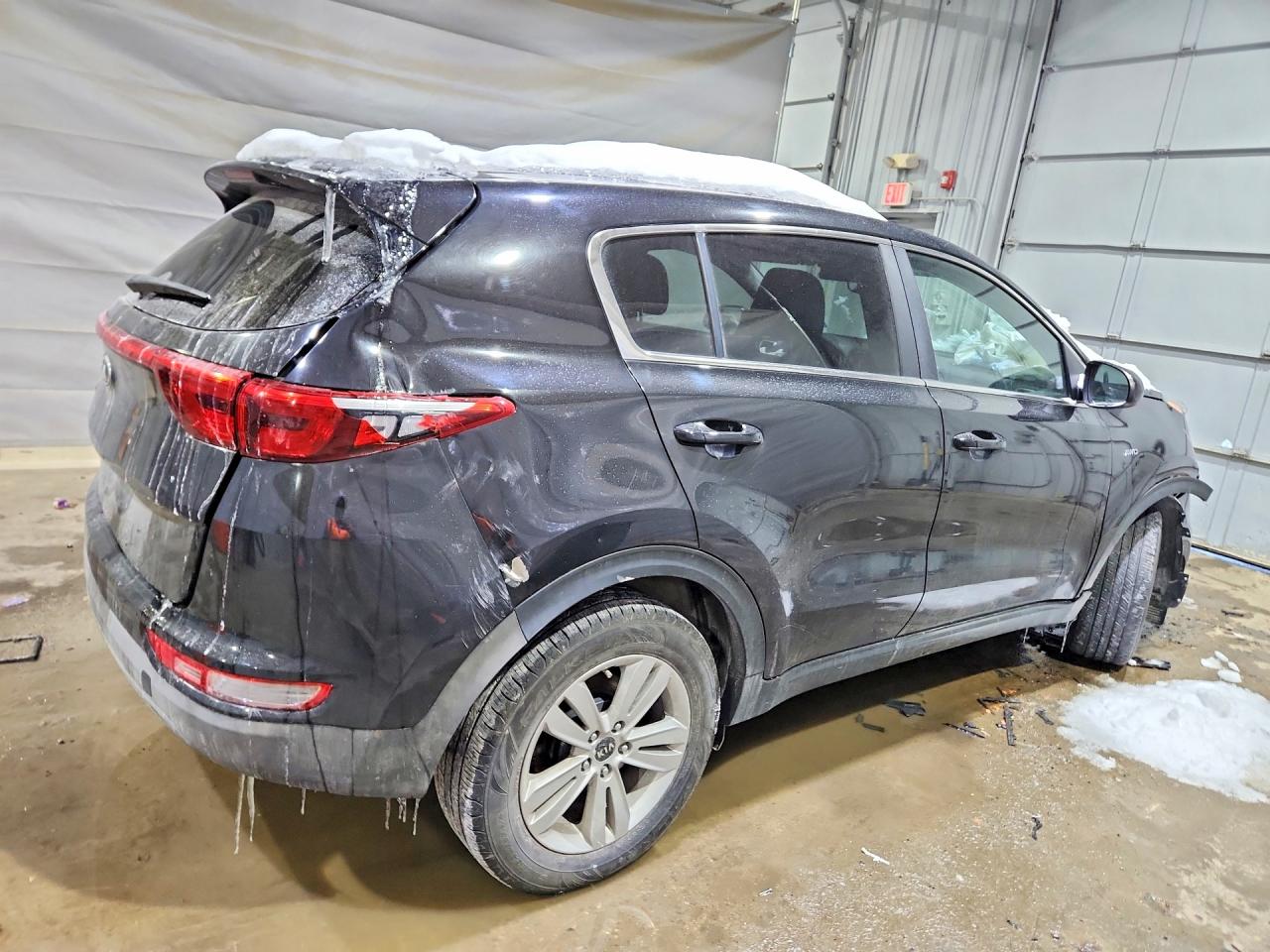 2017 KIA SPORTAGE LX photo 3