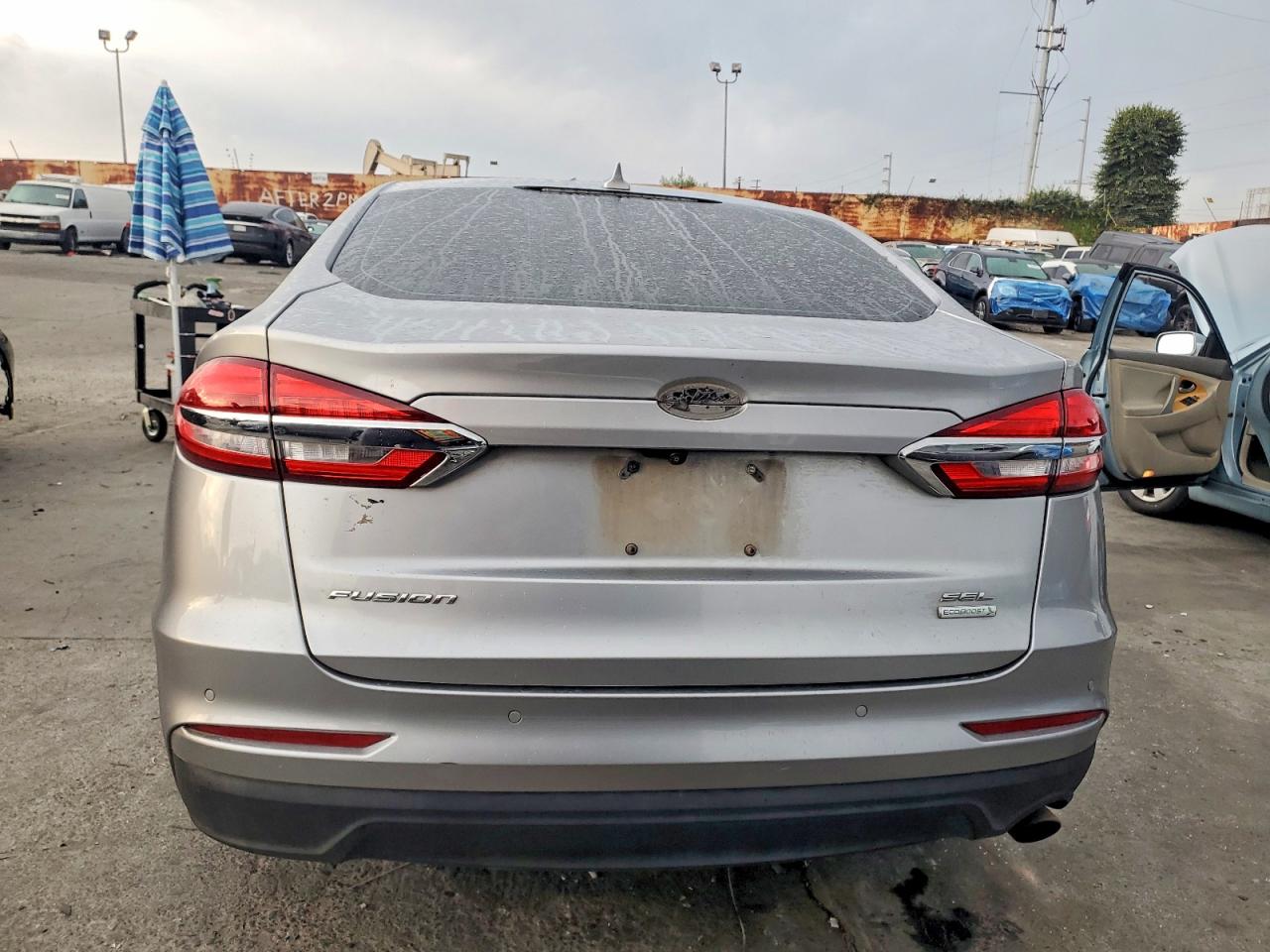 2020 FORD FUSION SEL photo 11
