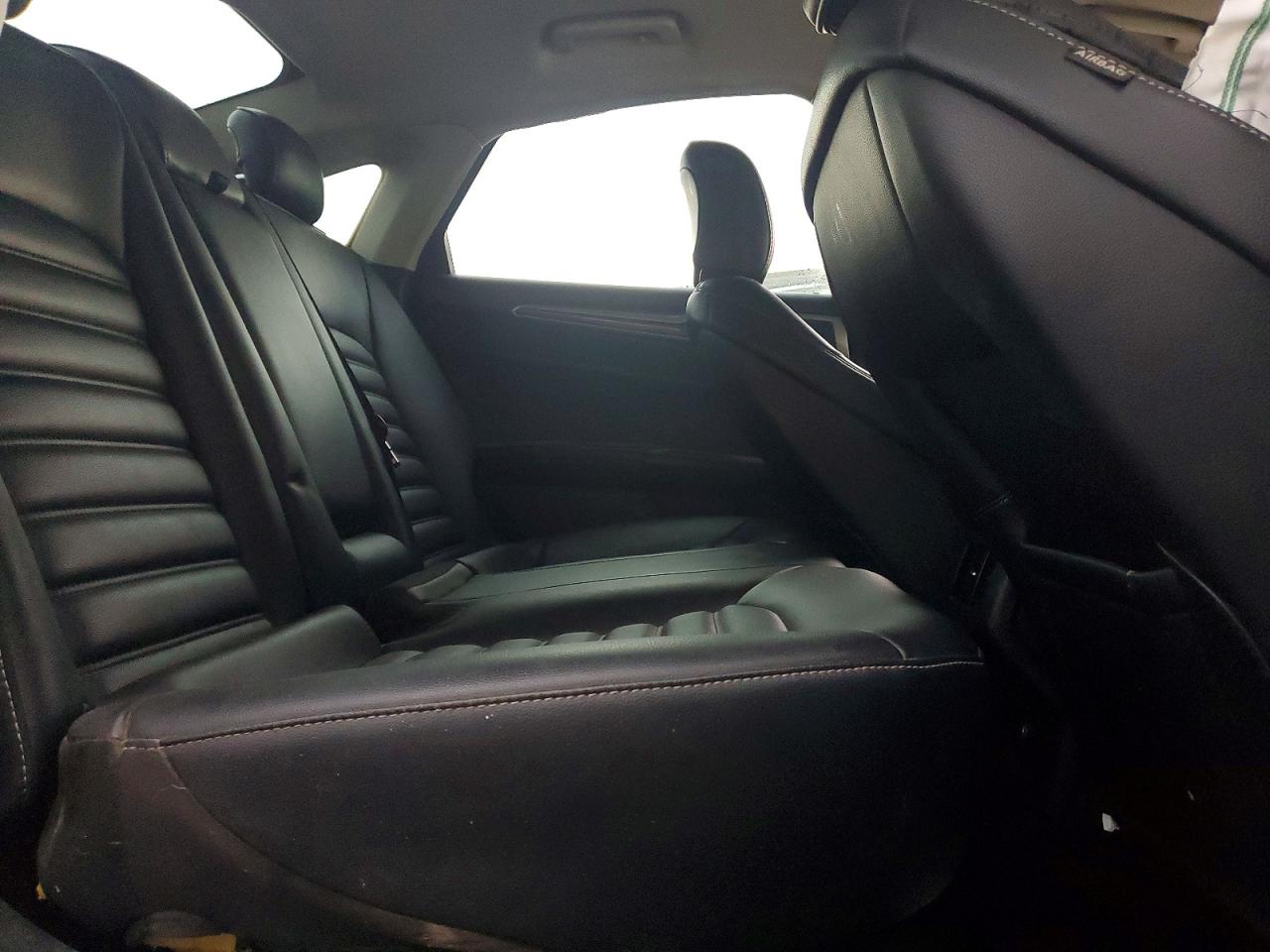 2020 FORD FUSION SEL photo 19