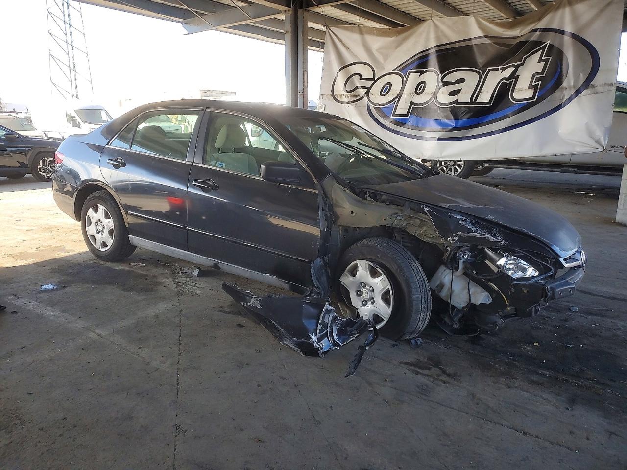 2005 HONDA ACCORD LX photo 10