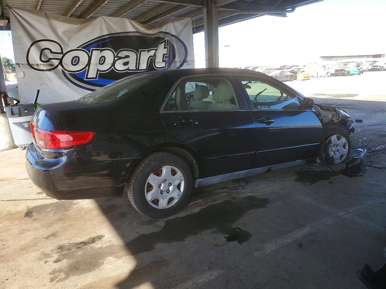 2005 HONDA ACCORD LX photo 7