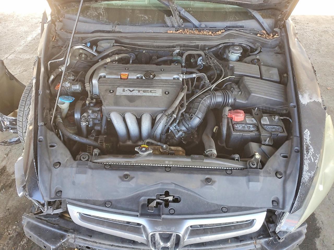 2005 HONDA ACCORD LX photo 31