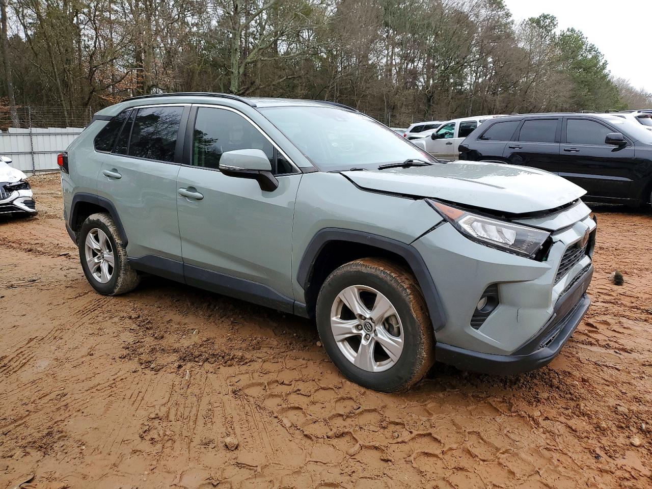 2019 TOYOTA RAV4 XLE photo 7