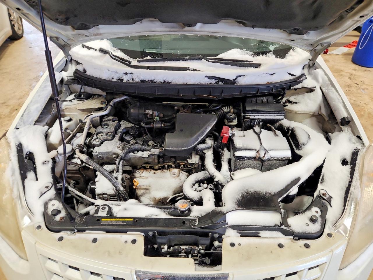 2010 NISSAN ROGUE S photo 23