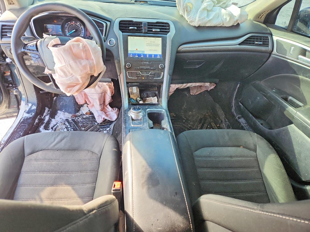 2020 FORD FUSION SE photo 15