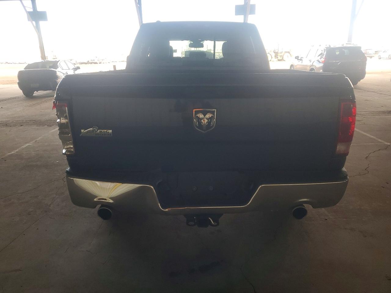 2016 RAM 1500 SLT photo 16