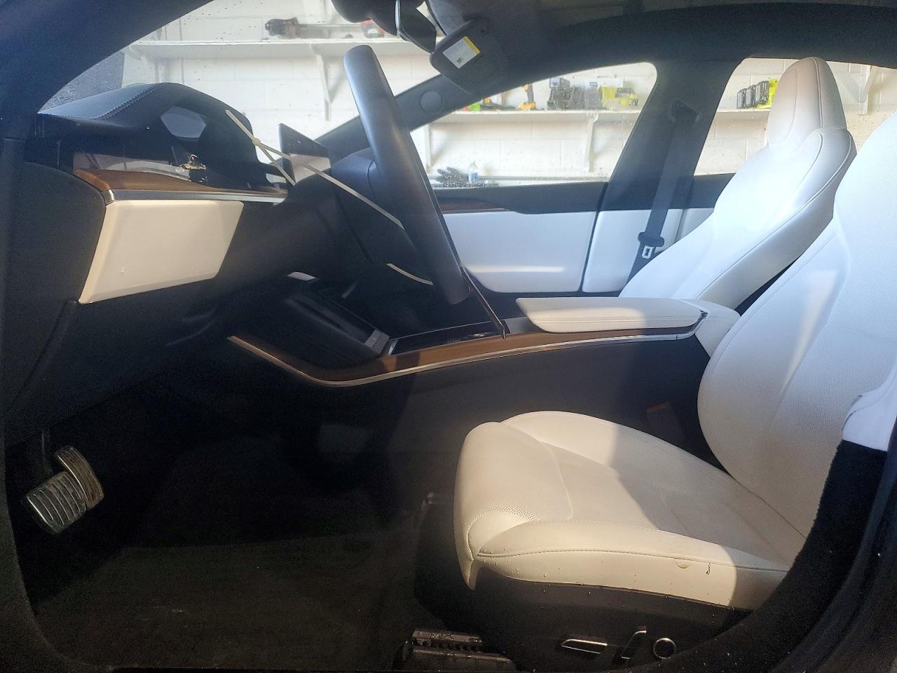2023 TESLA MODEL S photo 13