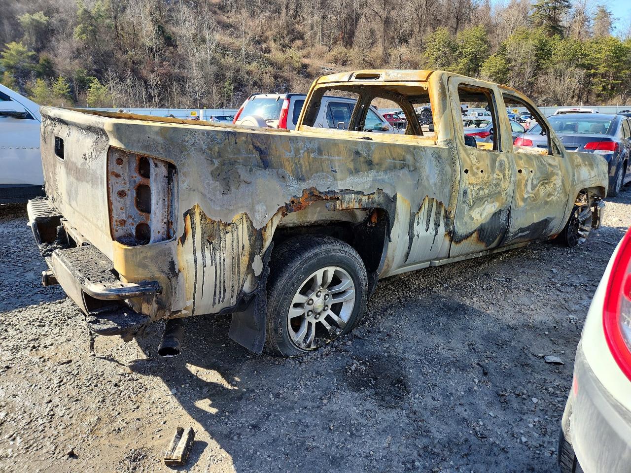 2014 CHEVROLET SILVERADO K1500 LT photo 3