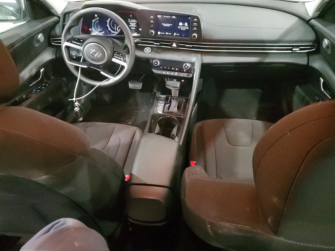 2023 HYUNDAI ELANTRA BLUE photo 8