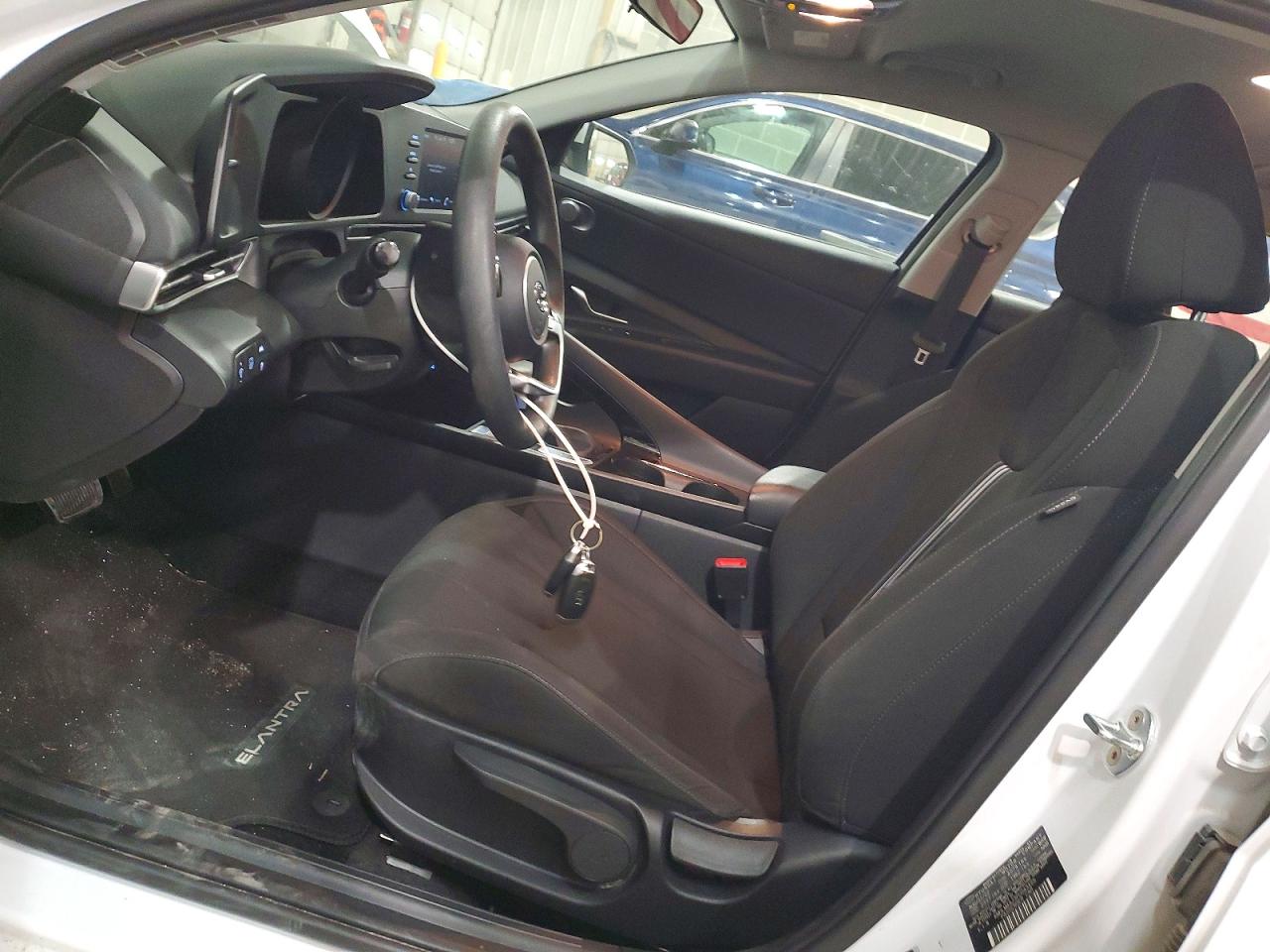 2023 HYUNDAI ELANTRA BLUE photo 7