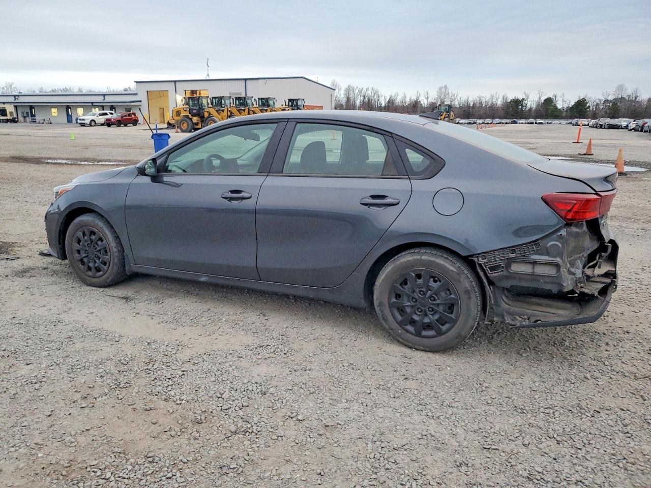 2021 KIA FORTE FE photo 3